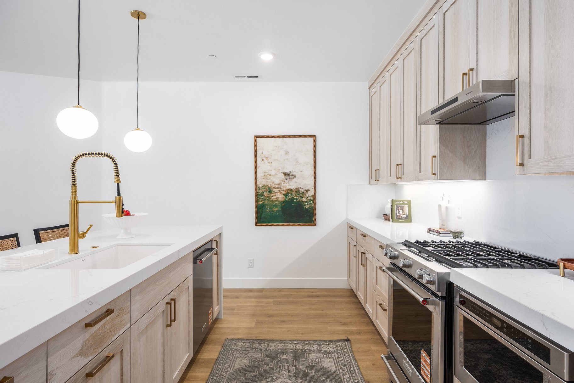  Effortless Luxury Condo Living In The Heart Of Holladay Village - 物件實景