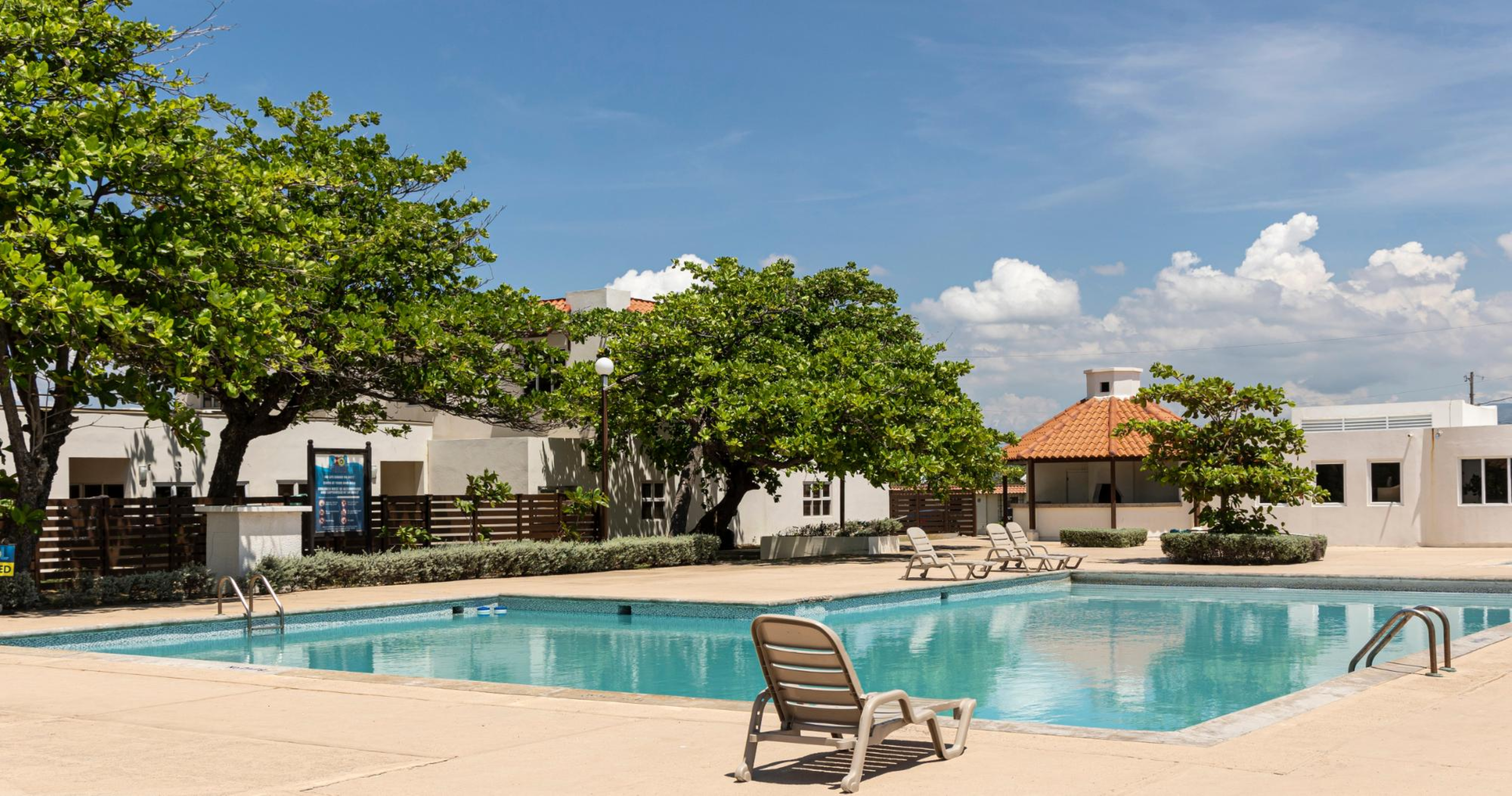  305- Bayfront Villas And Apartment - 物件實景