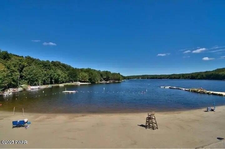 Lake Ariel, Pennsylvania, 18436, United States, 4 Bedrooms Bedrooms, ,4 BathroomsBathrooms,Residential,For Sale,1998731