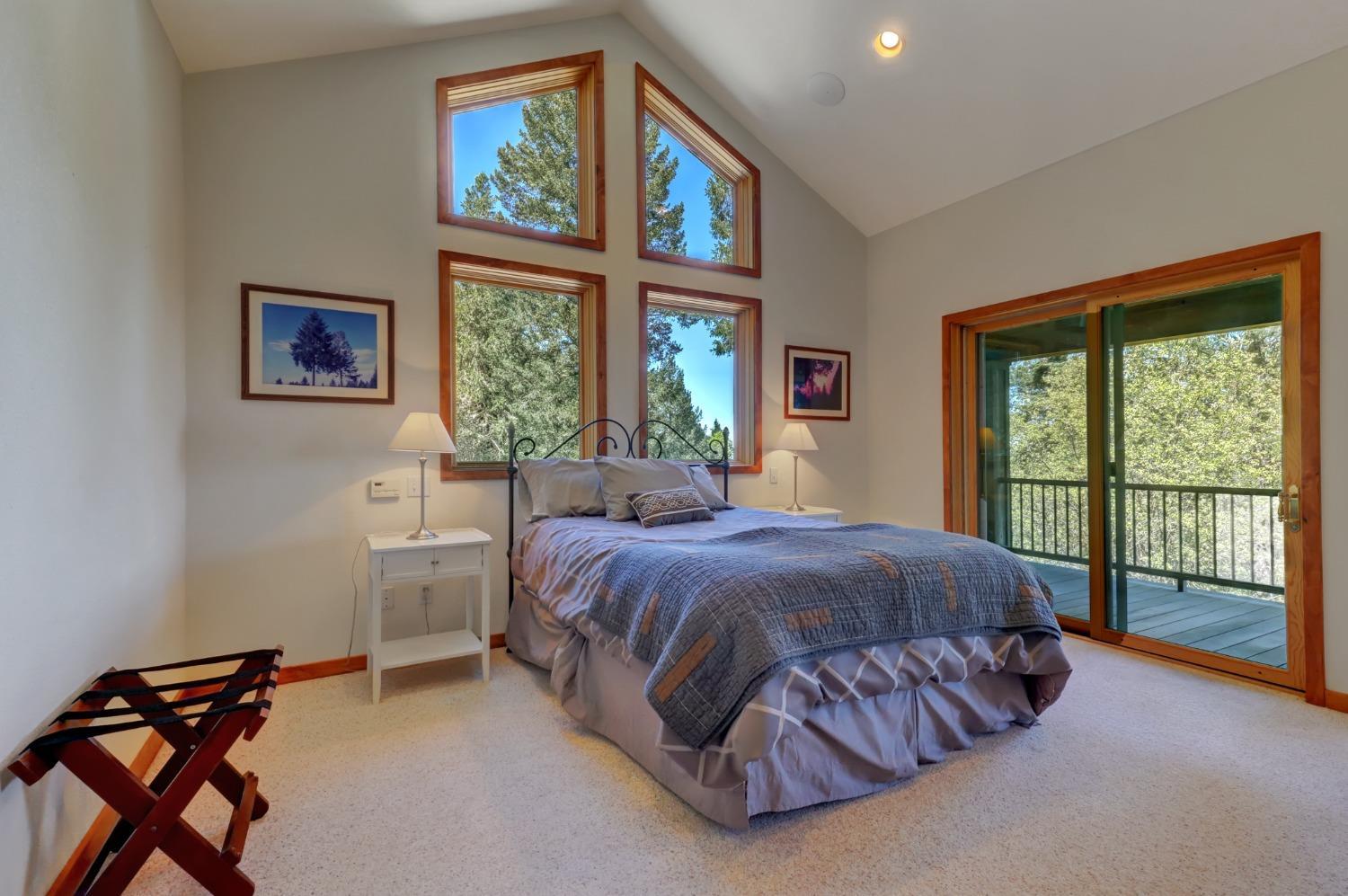 Nevada City, California, 95959, United States, 3 Bedrooms Bedrooms, ,3 BathroomsBathrooms,Residential,For Sale,1937028