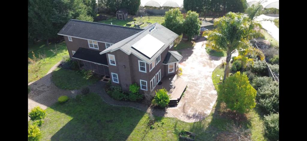 Watsonville, California, 95076, United States, 4 Bedrooms Bedrooms, ,3 BathroomsBathrooms,Residential,For Sale,1982776