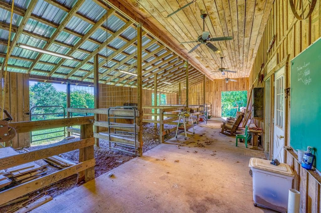 Harrison, Arkansas, 72601, United States, 4 Bedrooms Bedrooms, ,4 BathroomsBathrooms,Residential,For Sale,1977984