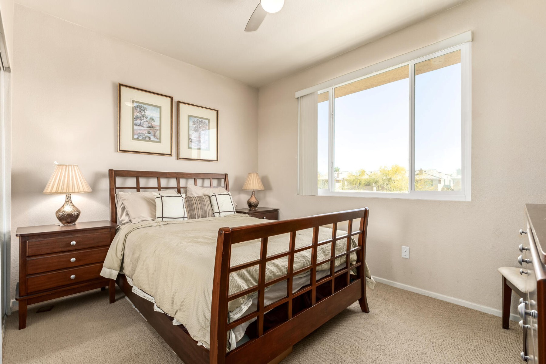  16013 S Desert Foothills Parkway  Phoenix, AZ - 物件實景