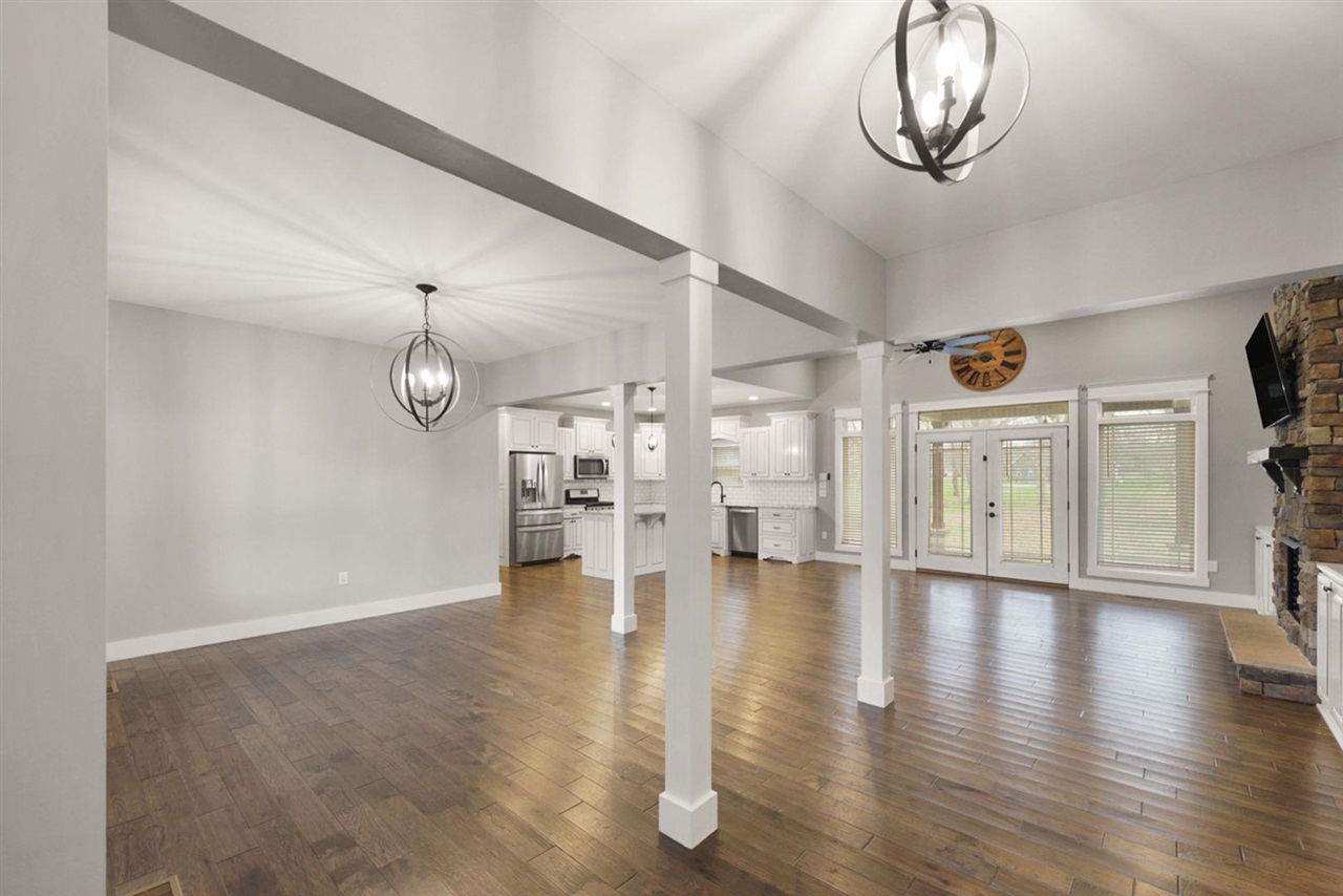 Smiths Grove, Kentucky, 42171, United States, 4 Bedrooms Bedrooms, ,3 BathroomsBathrooms,Residential,For Sale,1901805