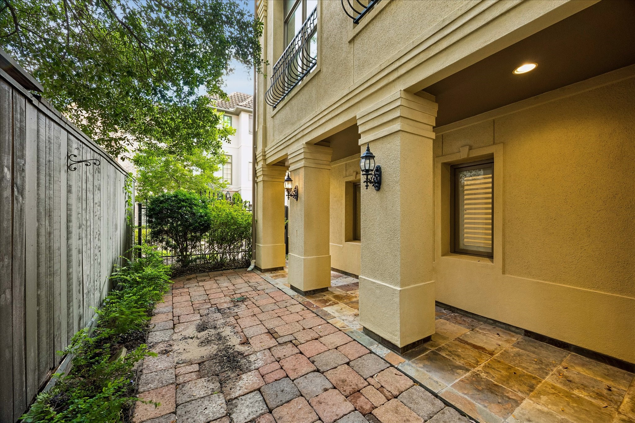  3120 Murworth Drive - 物件實景