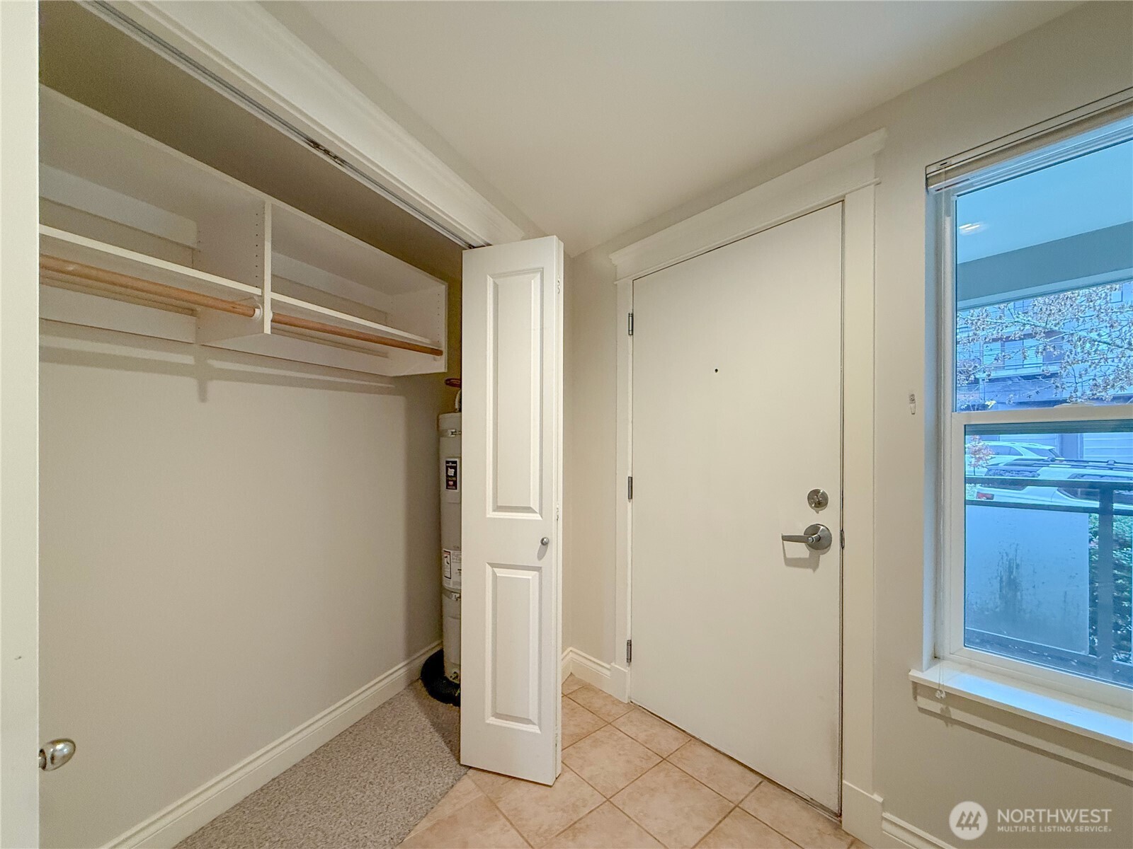 Seattle, Washington, 98199, United States, 2 Bedrooms Bedrooms, ,2 BathroomsBathrooms,Residential,For Sale,1998724