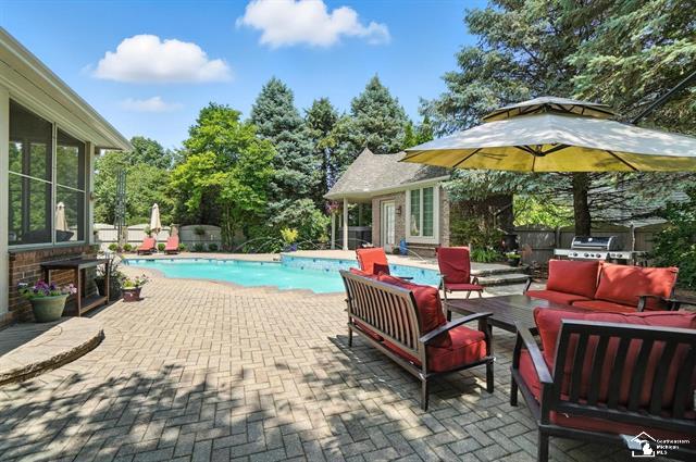 MONROE, Michigan, 48162, United States, 4 Bedrooms Bedrooms, ,7 BathroomsBathrooms,Residential,For Sale,1995576