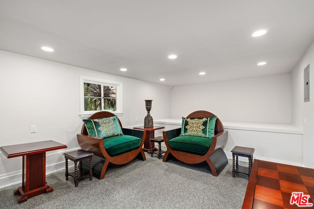 Los Angeles, California, 90027, United States, 4 Bedrooms Bedrooms, ,4 BathroomsBathrooms,Residential,For Sale,1898914