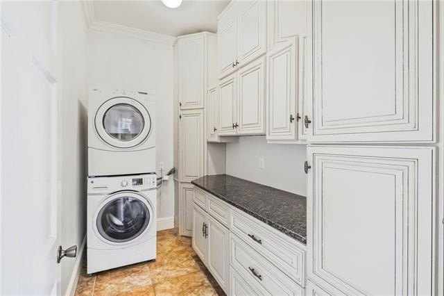 Slidell, Louisiana, 70458, United States, 7 Bedrooms Bedrooms, ,5 BathroomsBathrooms,Residential,For Sale,1983775