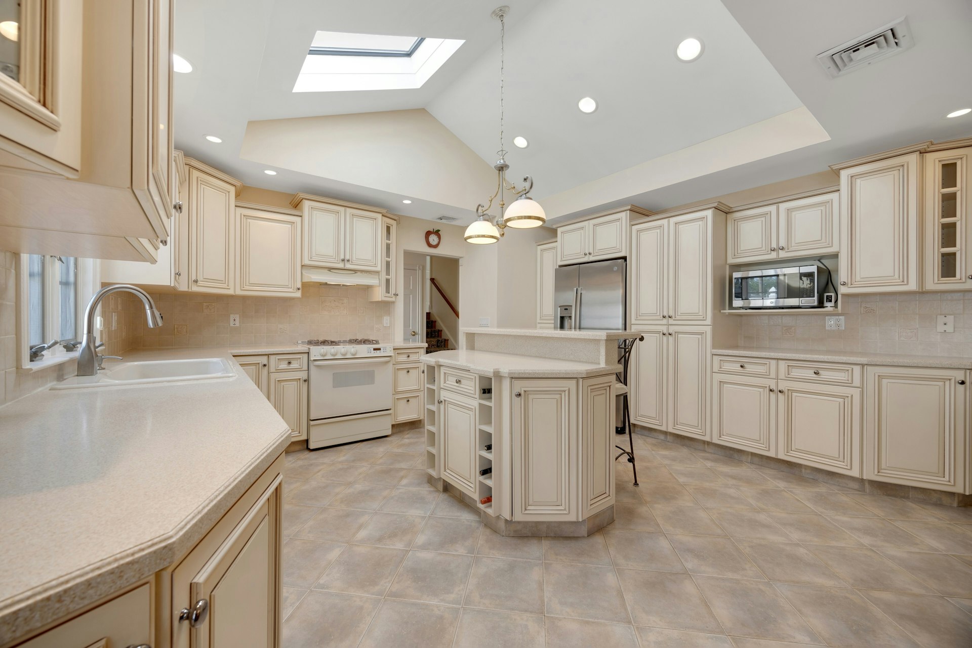  184 West Passaic Ave, Rutherford, NJ 07070 - 物件實景
