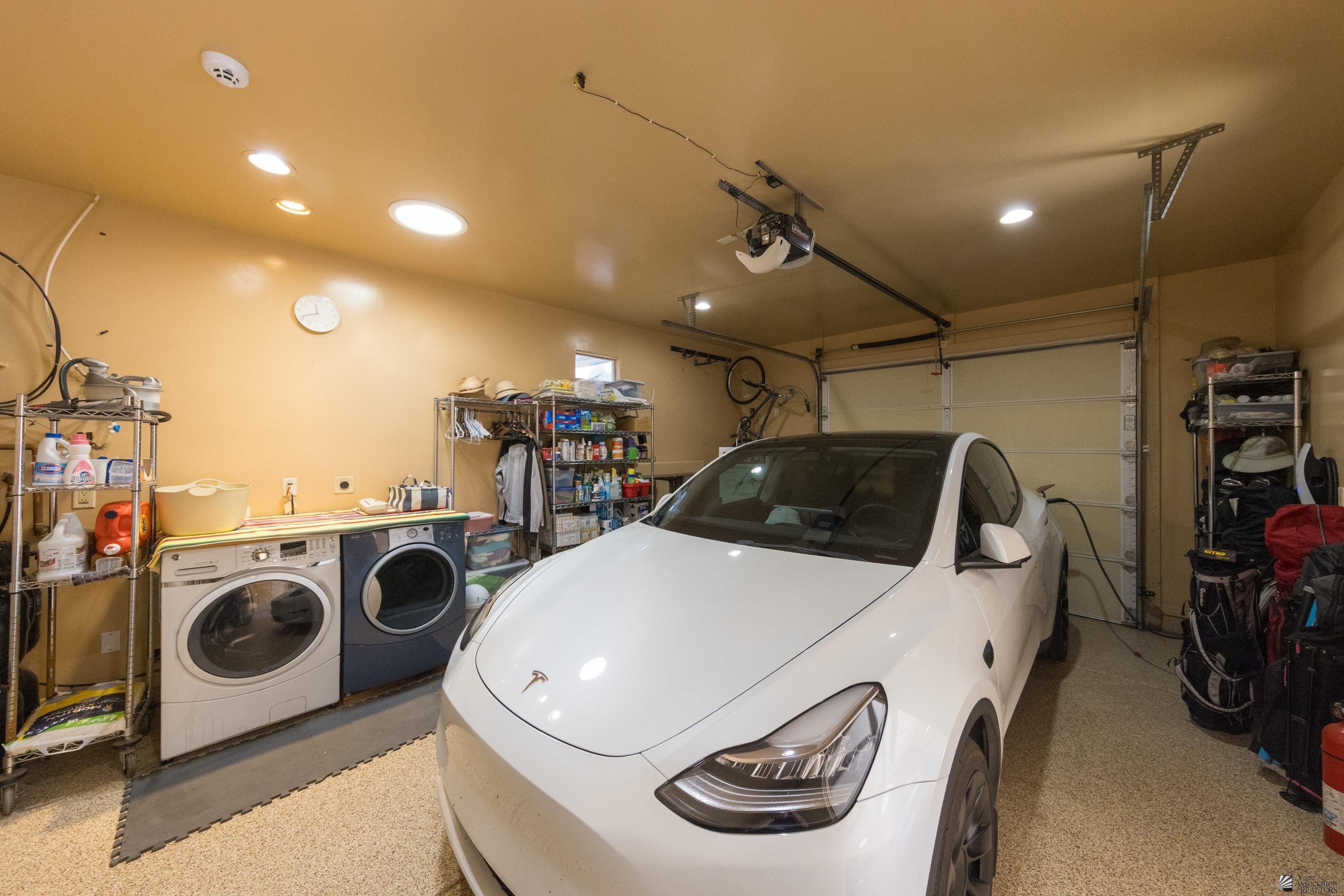 Yuma, Arizona, 85367, United States, 3 Bedrooms Bedrooms, ,1 BathroomBathrooms,Residential,For Sale,1982634