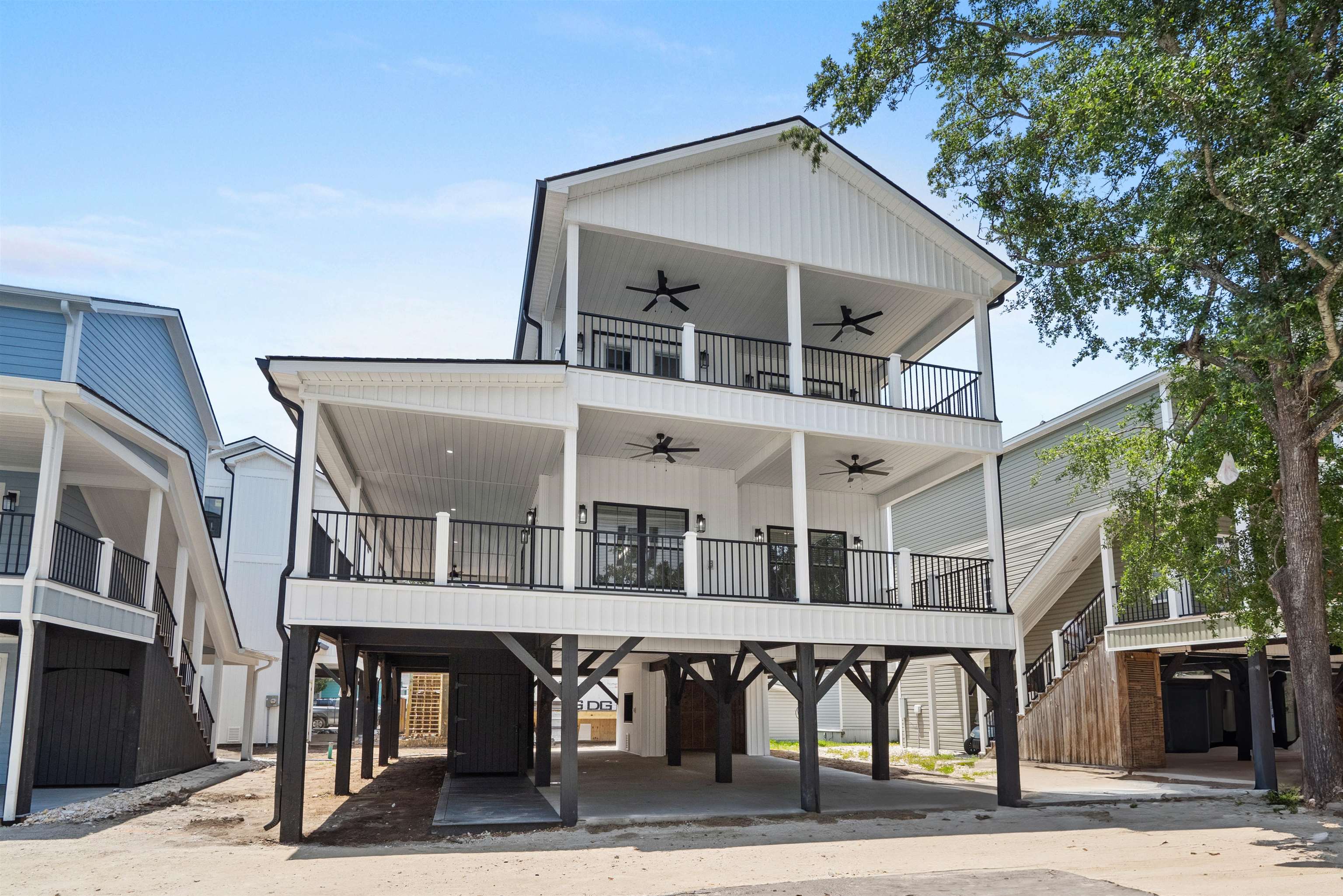 Myrtle Beach, South Carolina, 29575, United States, 5 Bedrooms Bedrooms, ,5 BathroomsBathrooms,Residential,For Sale,2029959