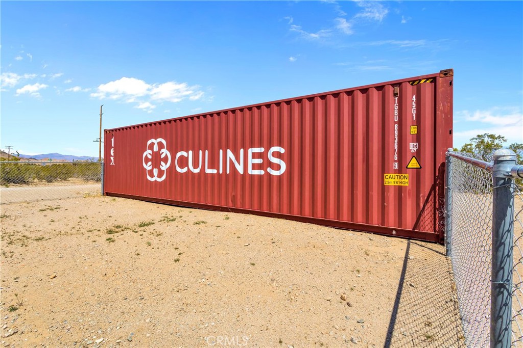 Lucerne Valley, California, 92356, United States, 6 Bedrooms Bedrooms, ,5 BathroomsBathrooms,Residential,For Sale,1986266