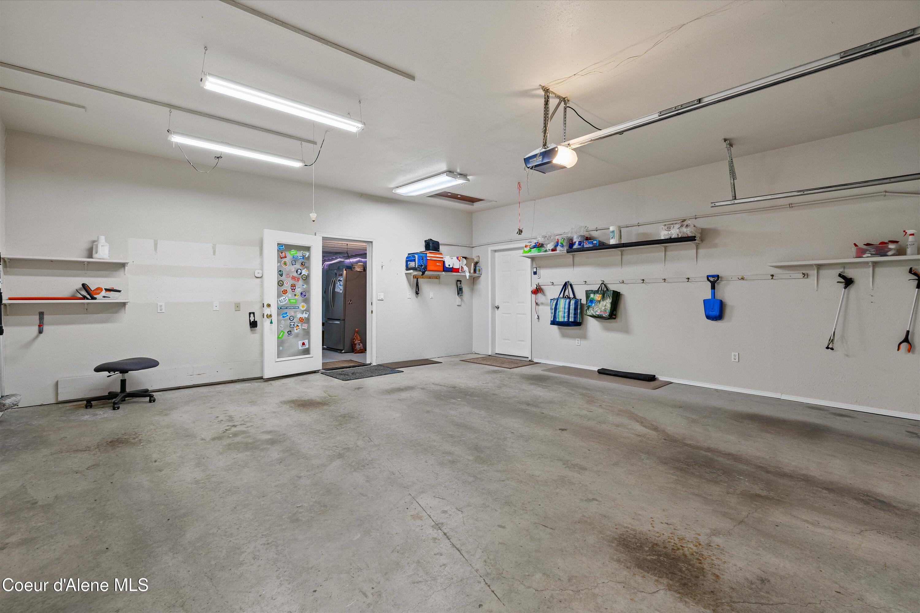 Hauser, Idaho, 83854, United States, 3 Bedrooms Bedrooms, ,3 BathroomsBathrooms,Residential,For Sale,1974734