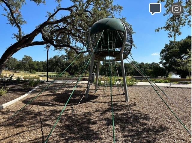 Austin, Texas, 78731, United States, 4 Bedrooms Bedrooms, ,3 BathroomsBathrooms,Residential,For Sale,1885336
