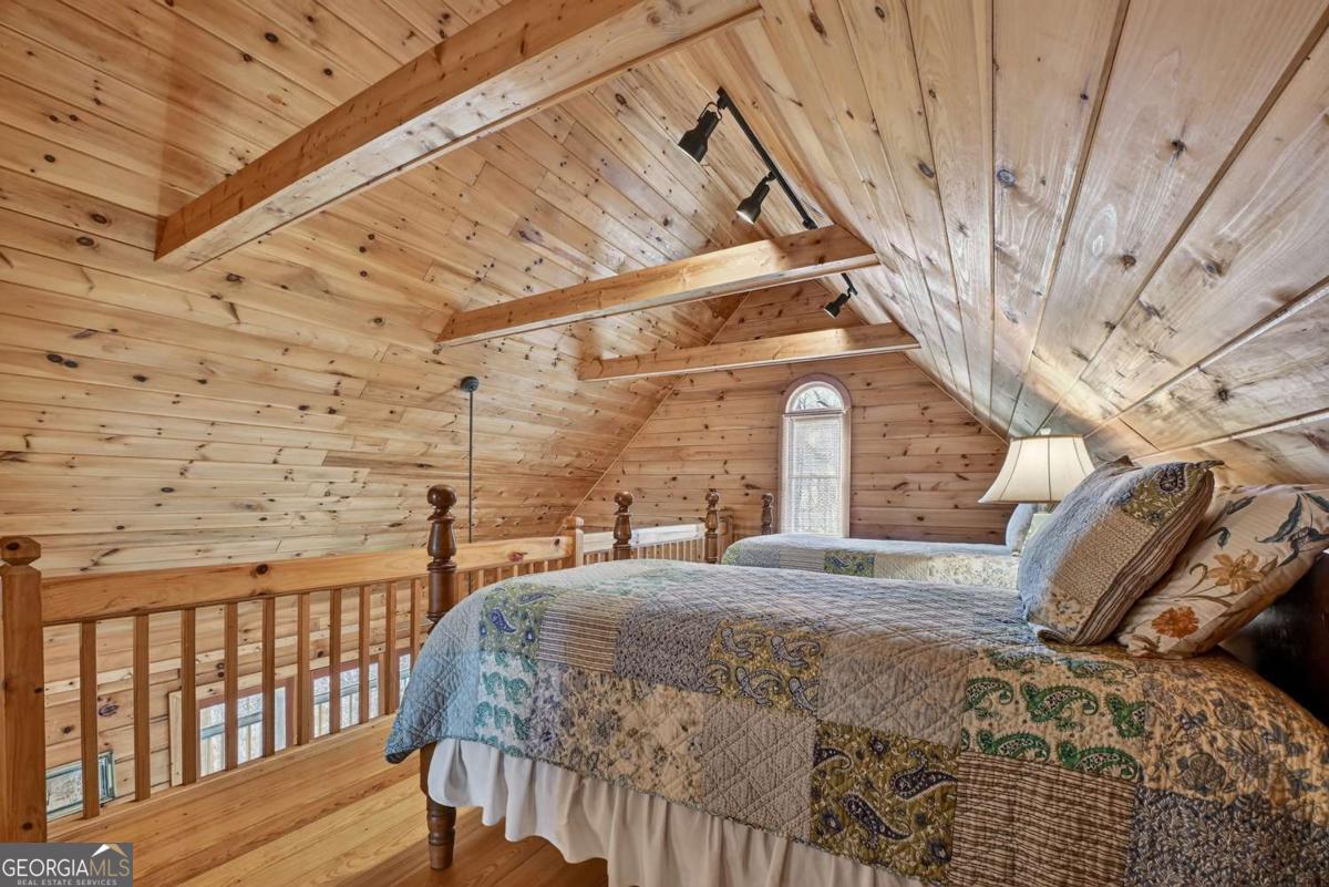 Ellijay, Georgia, 30536, United States, 4 Bedrooms Bedrooms, ,3 BathroomsBathrooms,Residential,For Sale,2011402