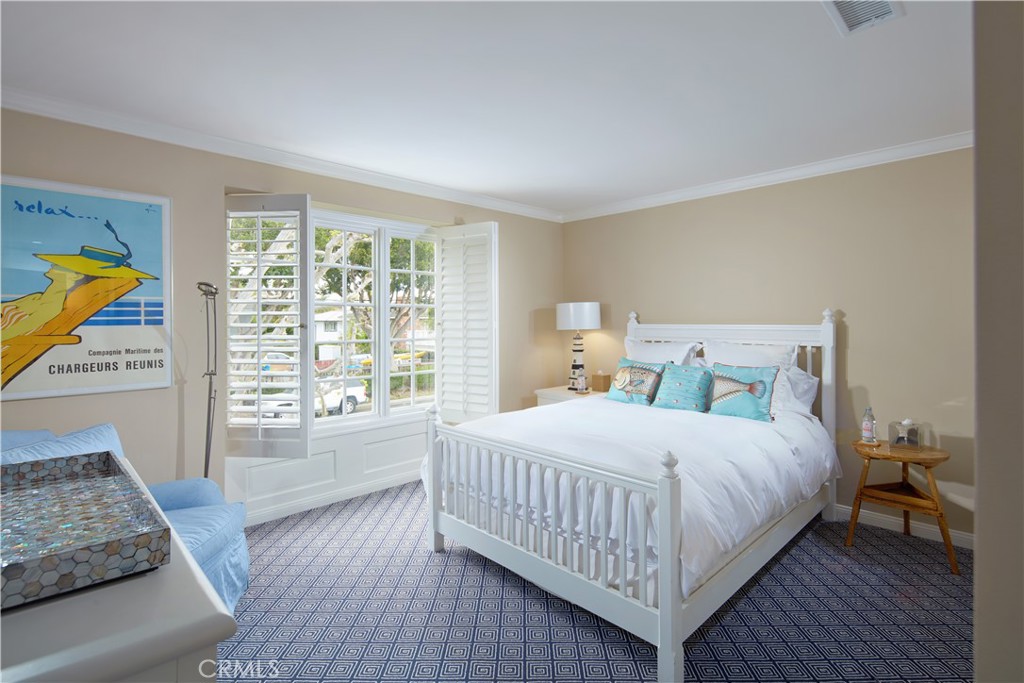 Newport Beach, California, 92660, United States, 5 Bedrooms Bedrooms, ,4 BathroomsBathrooms,Residential,For Sale,1770388