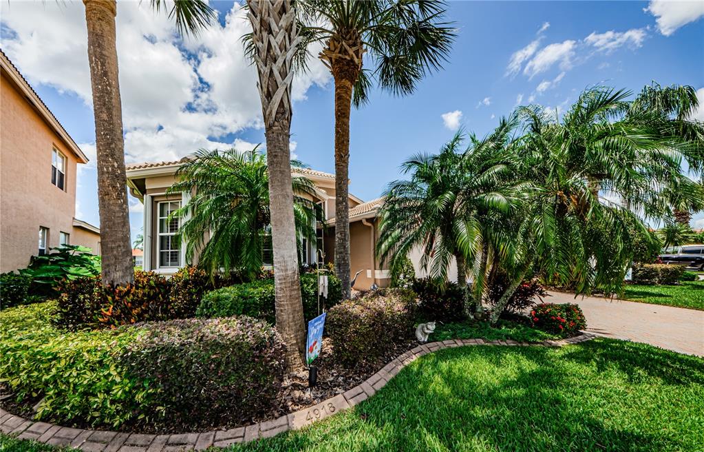 Wimauma, Florida, 33598, United States, 3 Bedrooms Bedrooms, ,3 BathroomsBathrooms,Residential,For Sale,1905877