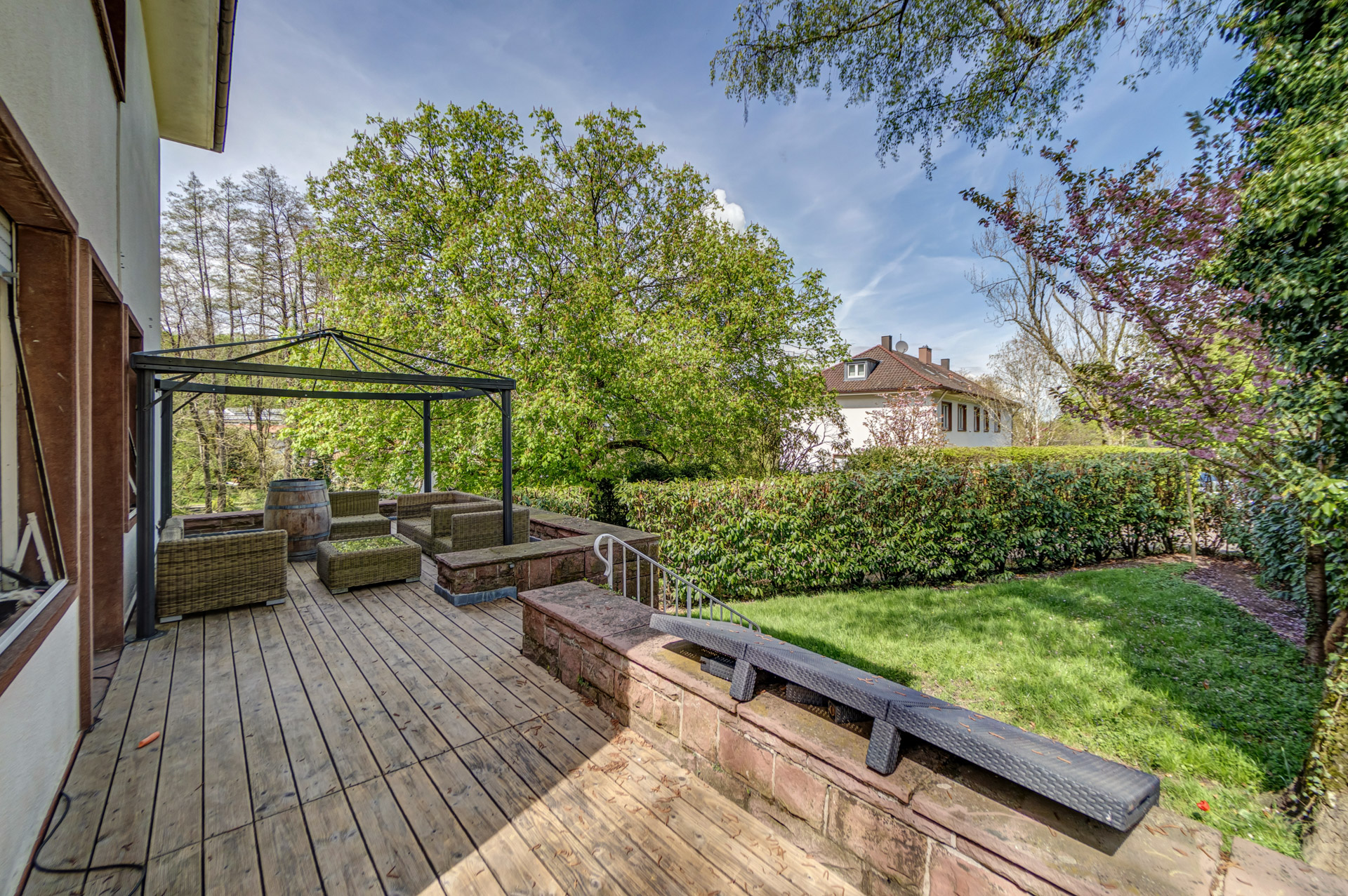  Spacious semi-detached house in an idyllic location - 物件實景