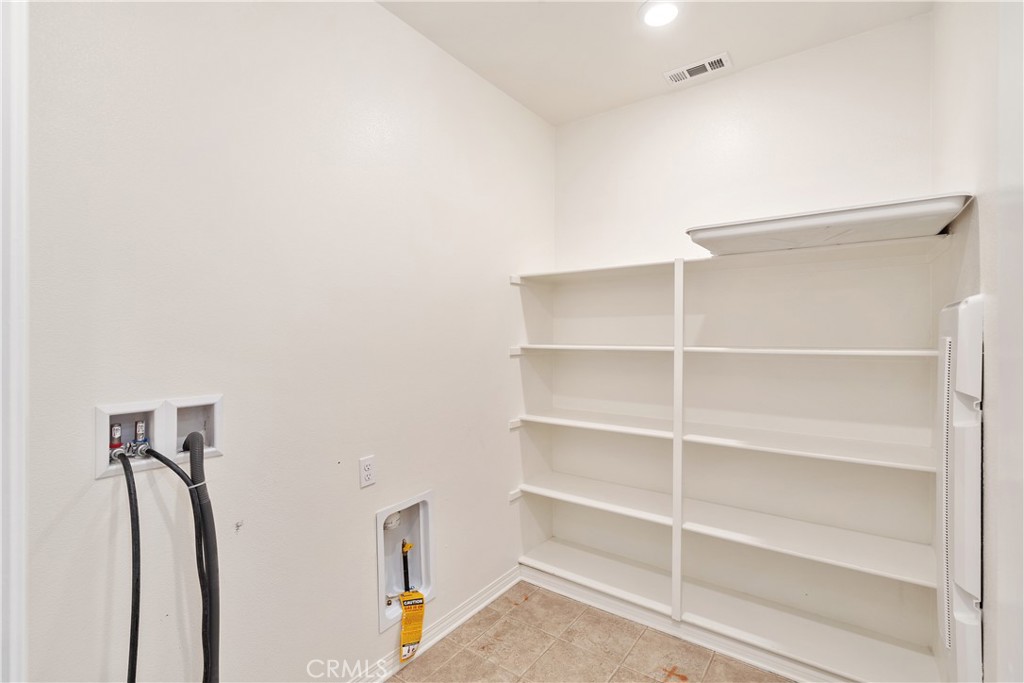 Valencia, California, 91354, United States, 4 Bedrooms Bedrooms, ,3 BathroomsBathrooms,Residential,For Sale,2001719