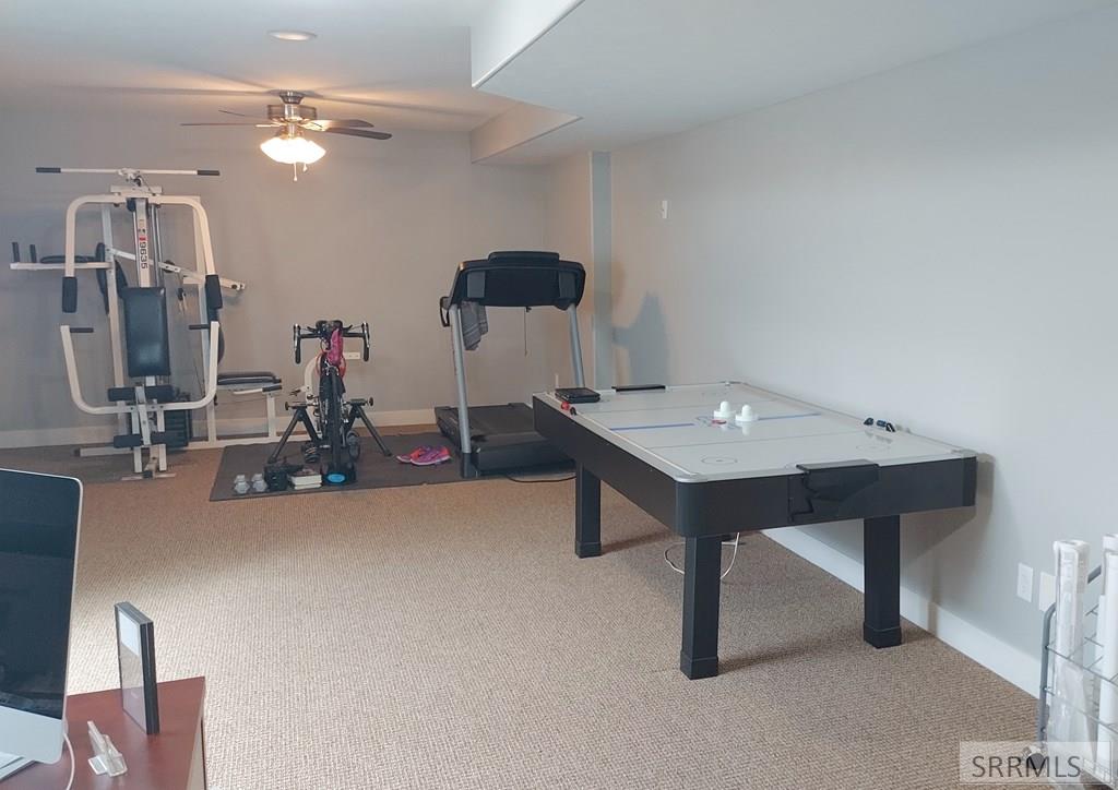 IDAHO FALLS, Idaho, 83401, United States, 5 Bedrooms Bedrooms, ,4 BathroomsBathrooms,Residential,For Sale,1895056