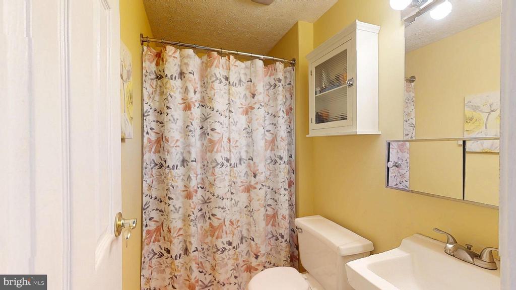 Marlton, New Jersey, 08053, United States, 3 Bedrooms Bedrooms, ,3 BathroomsBathrooms,Residential,For Sale,1942946