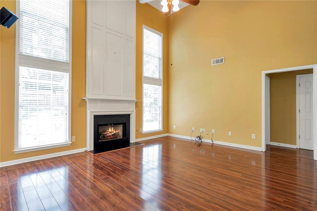 Alpharetta, Georgia, 30004, United States, 3 Bedrooms Bedrooms, ,3 BathroomsBathrooms,Residential,For Sale,1890070