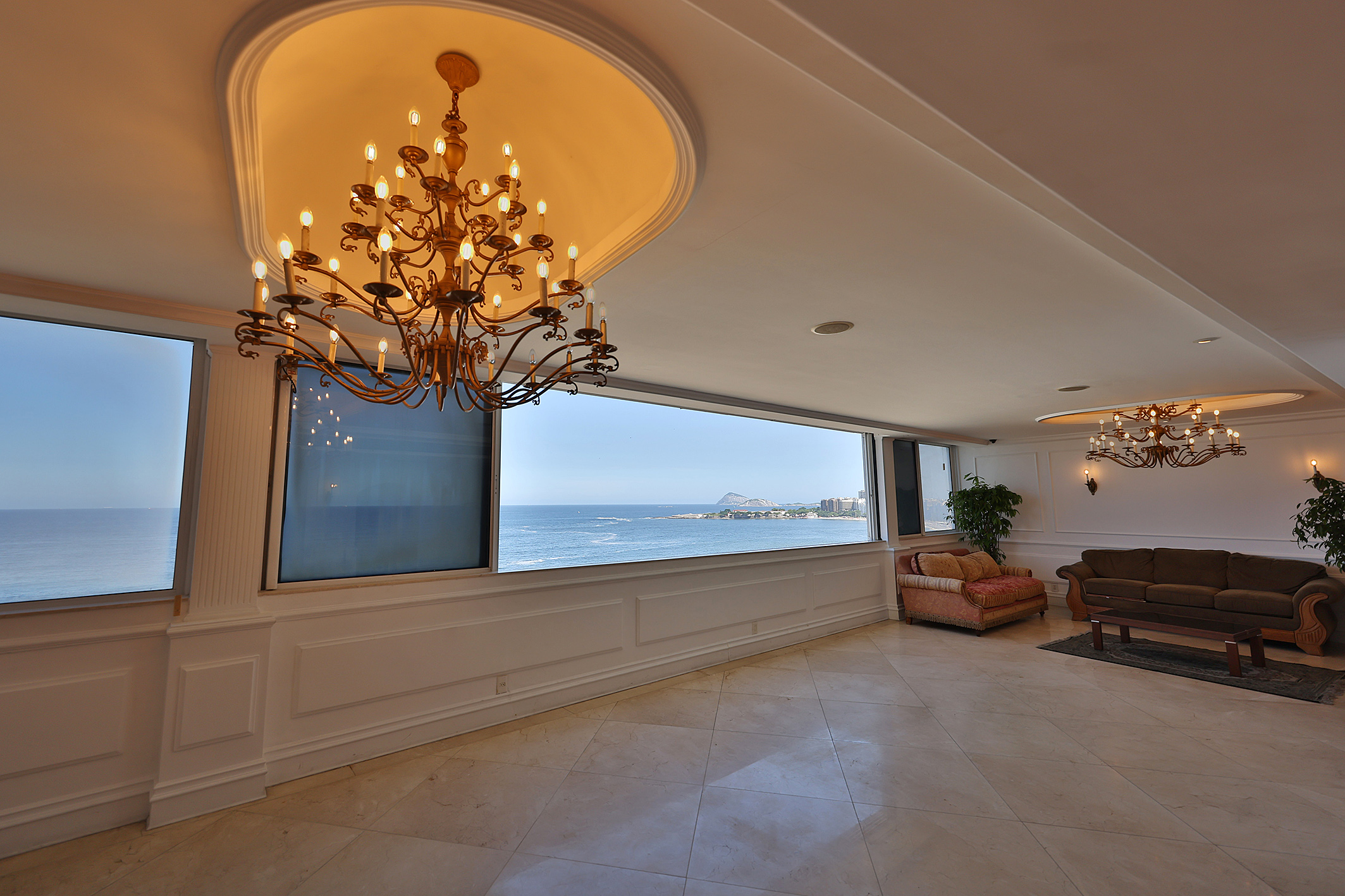  Triplex penthouse with oceanfront views on Avenida Atlântica - 物件實景