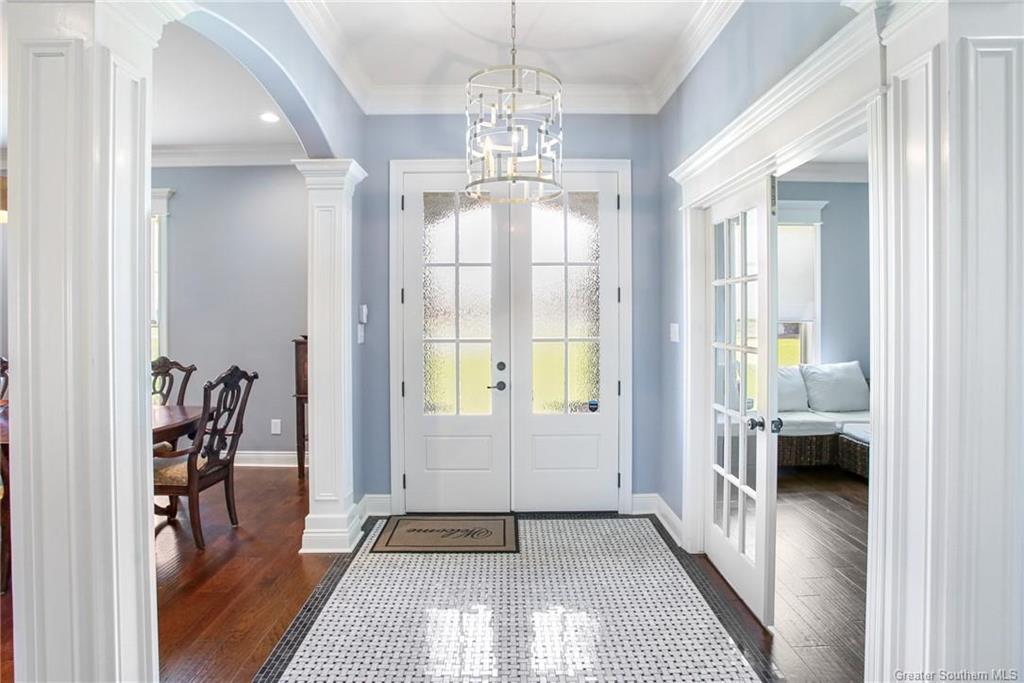 Iowa, Louisiana, 70647, United States, 4 Bedrooms Bedrooms, ,5 BathroomsBathrooms,Residential,For Sale,1978673