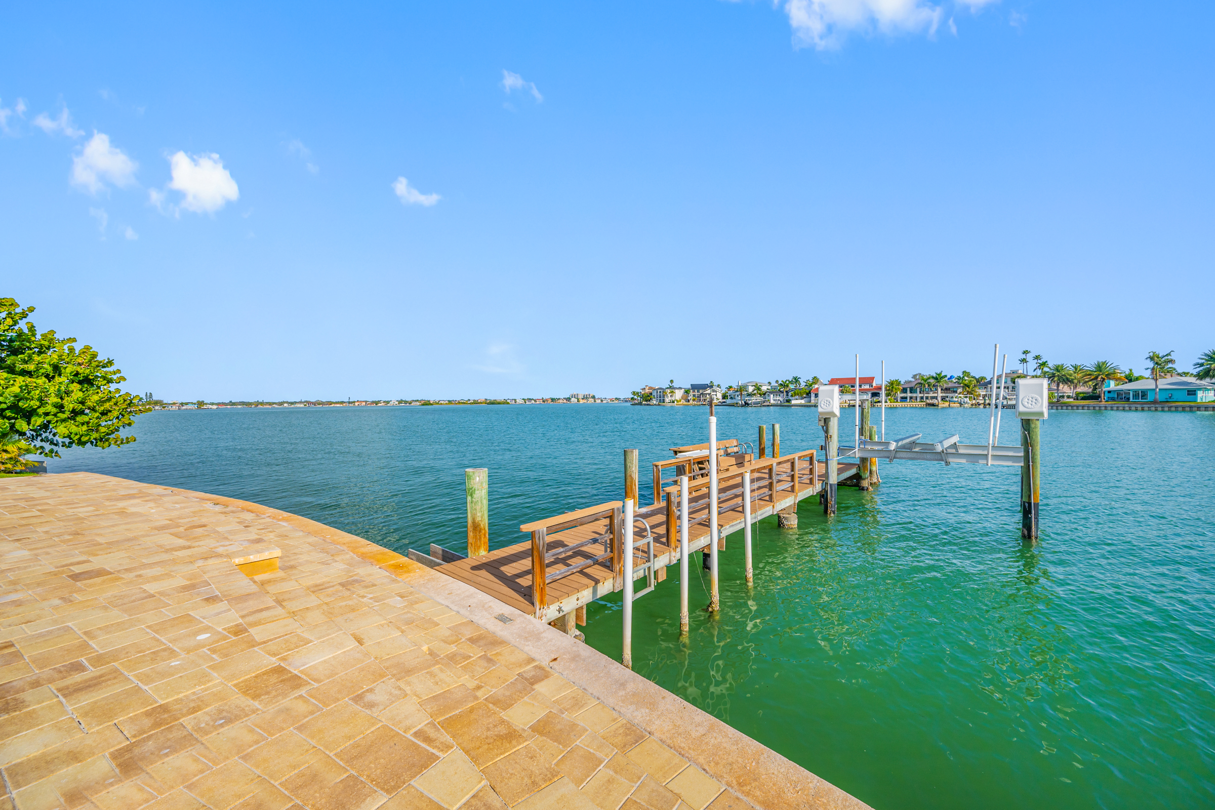 St Pete Beach, Florida, 33706, United States, 4 Bedrooms Bedrooms, ,3 BathroomsBathrooms,Residential,For Sale,2009657