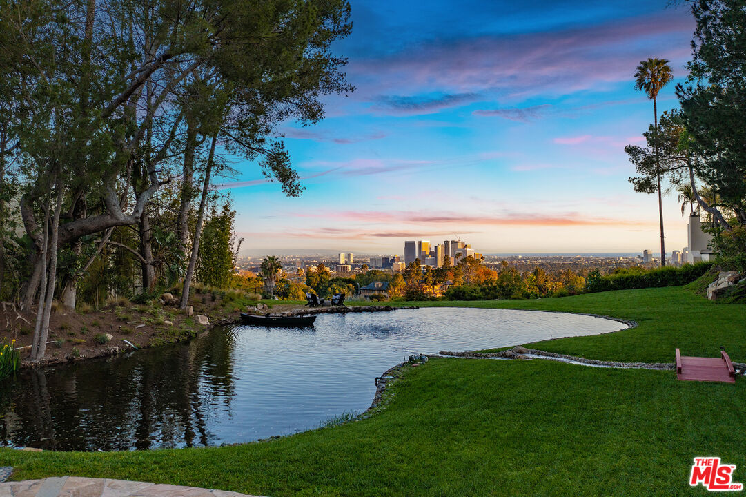 Beverly Hills, California, 90210, United States, 6 Bedrooms Bedrooms, ,6 BathroomsBathrooms,Residential,For Sale,1793530