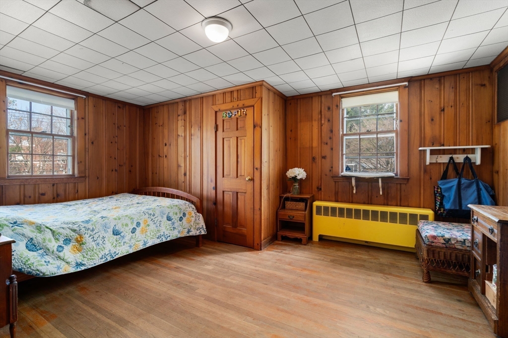 Weston, Massachusetts, 02493, United States, 4 Bedrooms Bedrooms, ,3 BathroomsBathrooms,Residential,For Sale,1804210