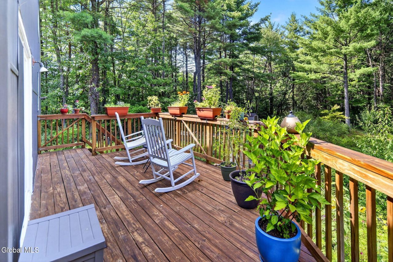 Valatie, New York, 12184, United States, 5 Bedrooms Bedrooms, ,3 BathroomsBathrooms,Residential,For Sale,1924980