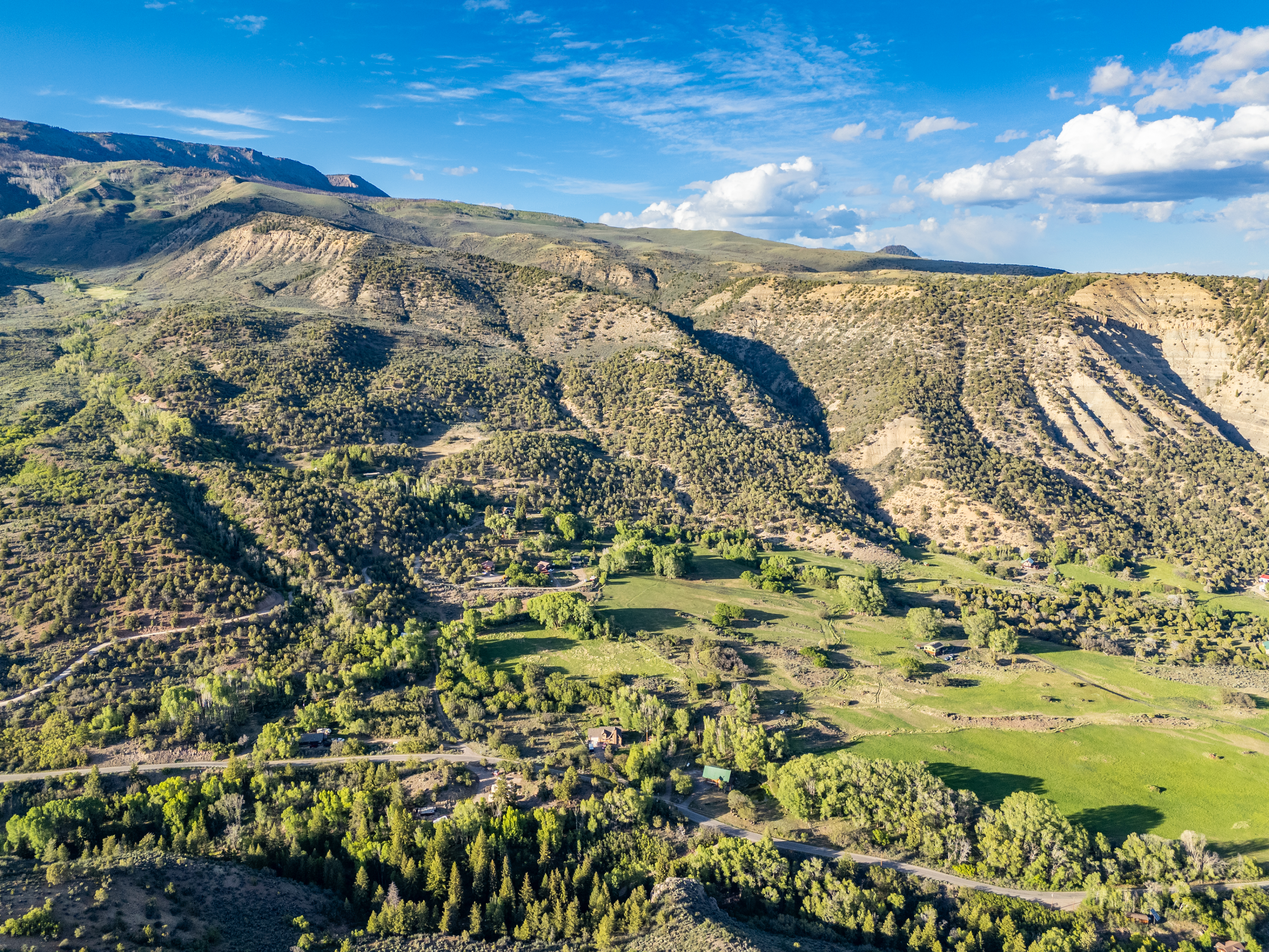  37 Acre Ranch with Water Rights and Panoramic Views - 物件實景