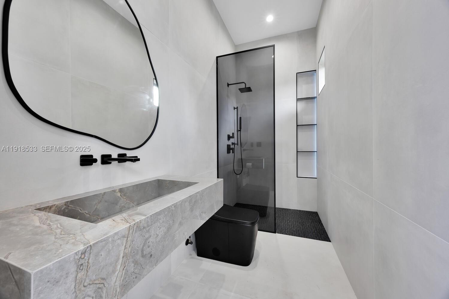 Miami, Florida, 33173, United States, 6 Bedrooms Bedrooms, ,7 BathroomsBathrooms,Residential,For Sale,2001798