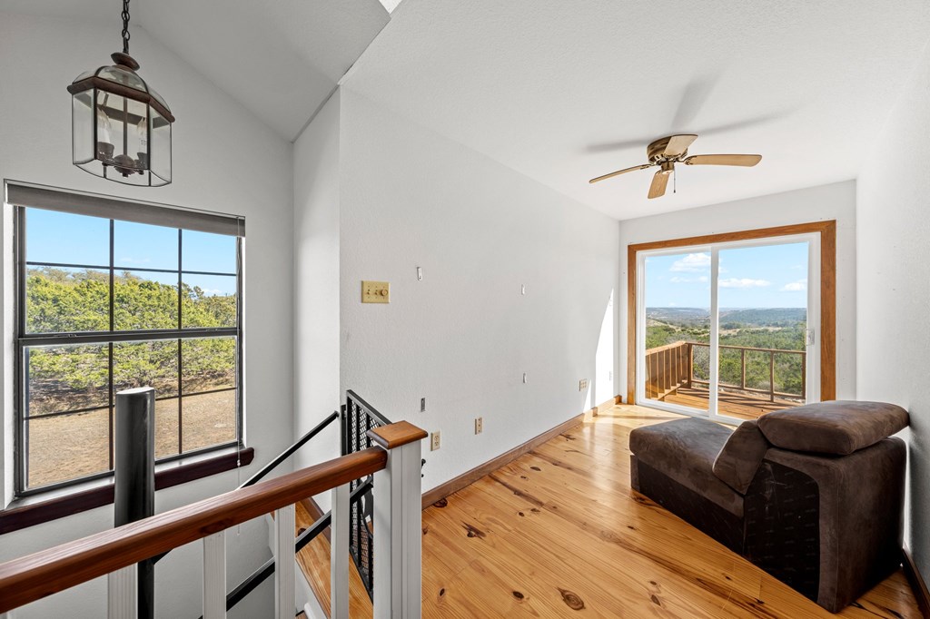 Kerrville, Texas, 78028, United States, 3 Bedrooms Bedrooms, ,5 BathroomsBathrooms,Residential,For Sale,1930958
