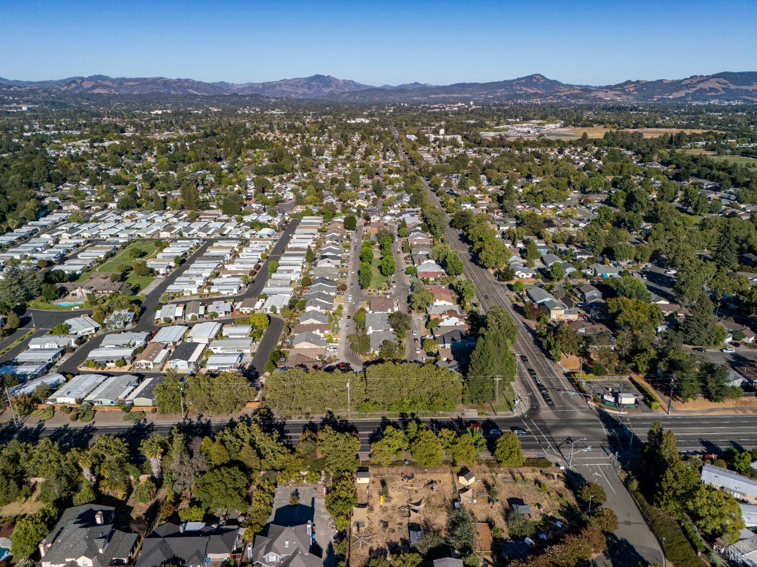 Santa Rosa, California, 95401, United States, 3 Bedrooms Bedrooms, ,2 BathroomsBathrooms,Residential,For Sale,1924972