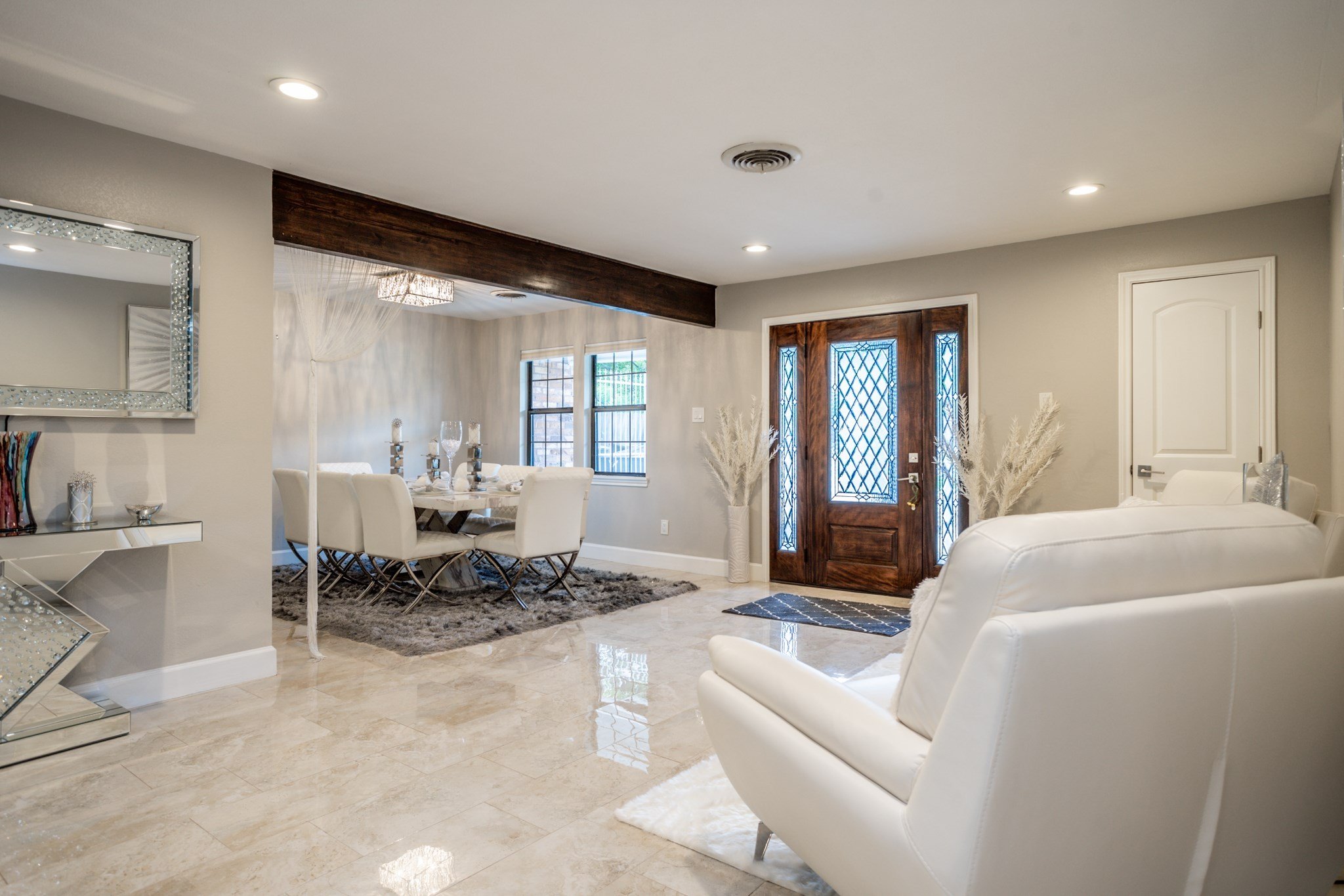 Houston, Texas, 77024, United States, 3 Bedrooms Bedrooms, ,2 BathroomsBathrooms,Residential,For Sale,2048860