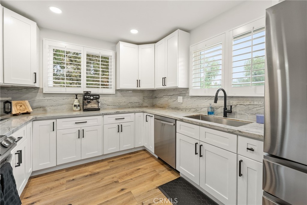 Woodland Hills, California, 91364, United States, 3 Bedrooms Bedrooms, ,2 BathroomsBathrooms,Residential,For Sale,1902441