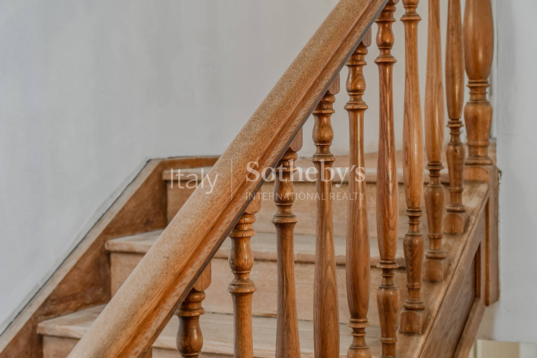  Villa with Panoramic Views and Park in Turin’s Hills - 物件實景
