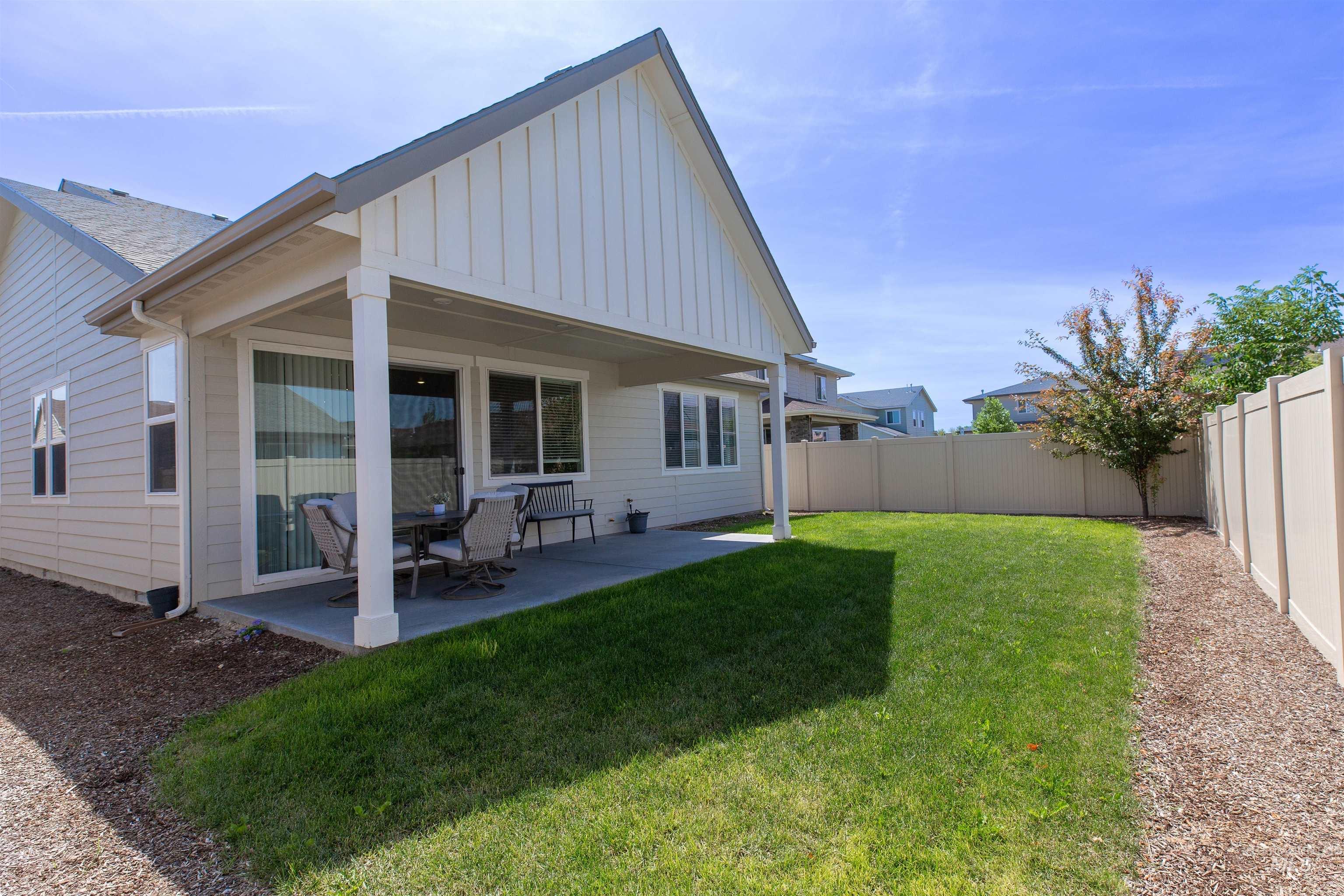 Meridian, Idaho, 83642, United States, 3 Bedrooms Bedrooms, ,Residential,For Sale,1896204