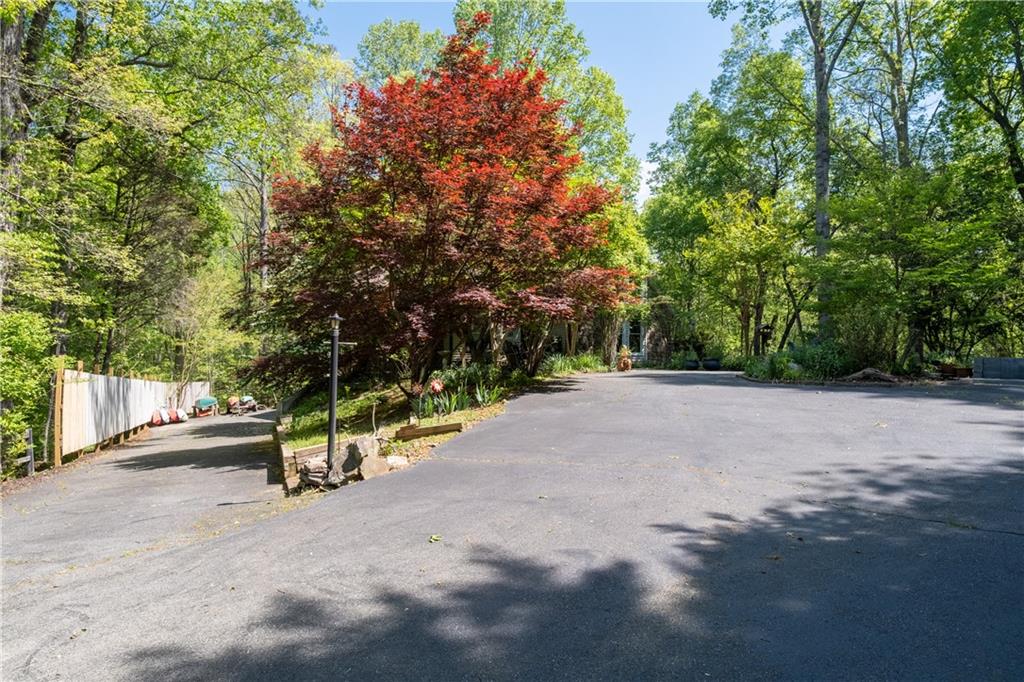 Canton, Georgia, 30114, United States, 4 Bedrooms Bedrooms, ,3 BathroomsBathrooms,Residential,For Sale,1934222