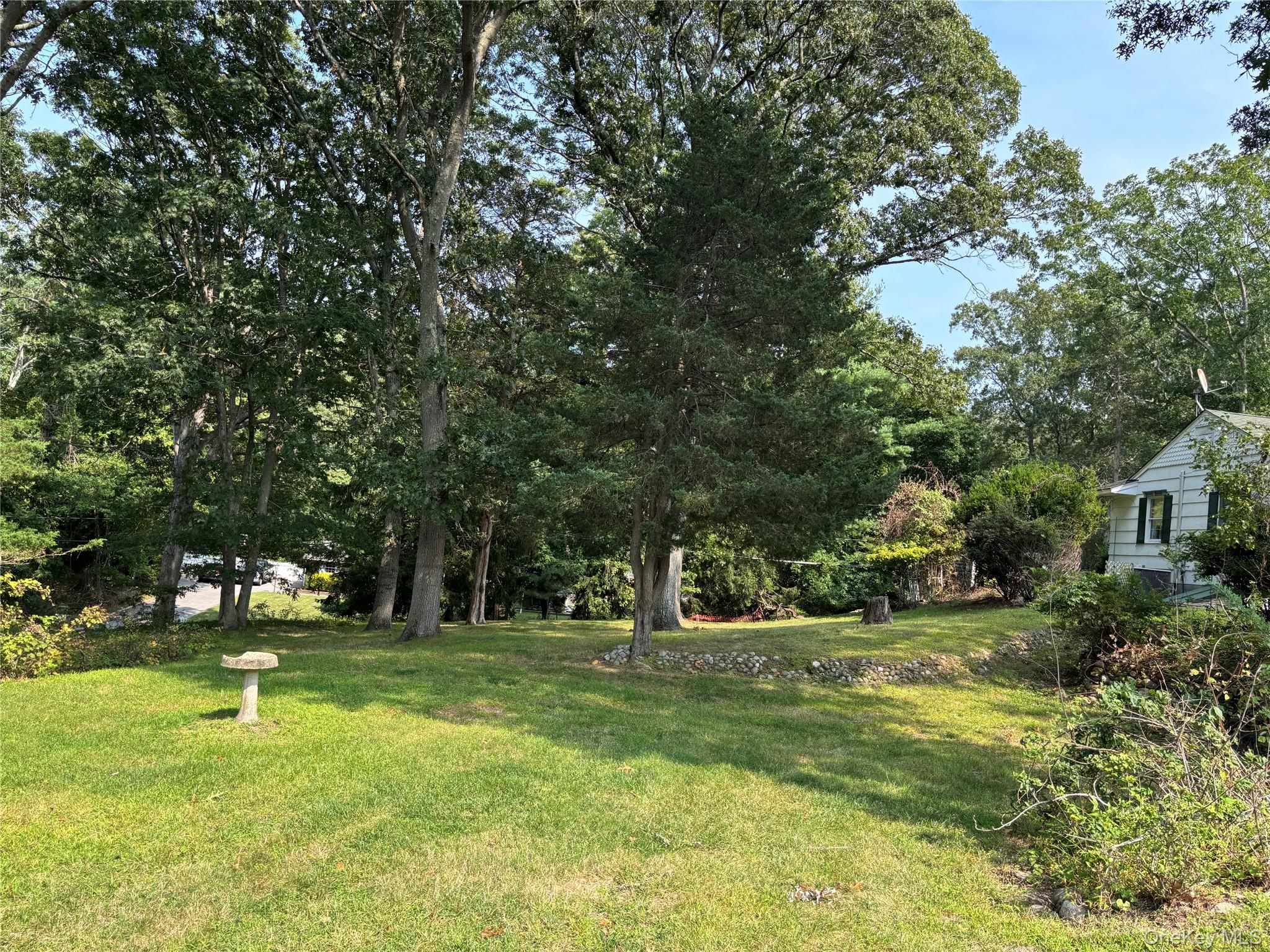 Wading River, New York, 11792, United States, 4 Bedrooms Bedrooms, ,2 BathroomsBathrooms,Residential,For Sale,1941078