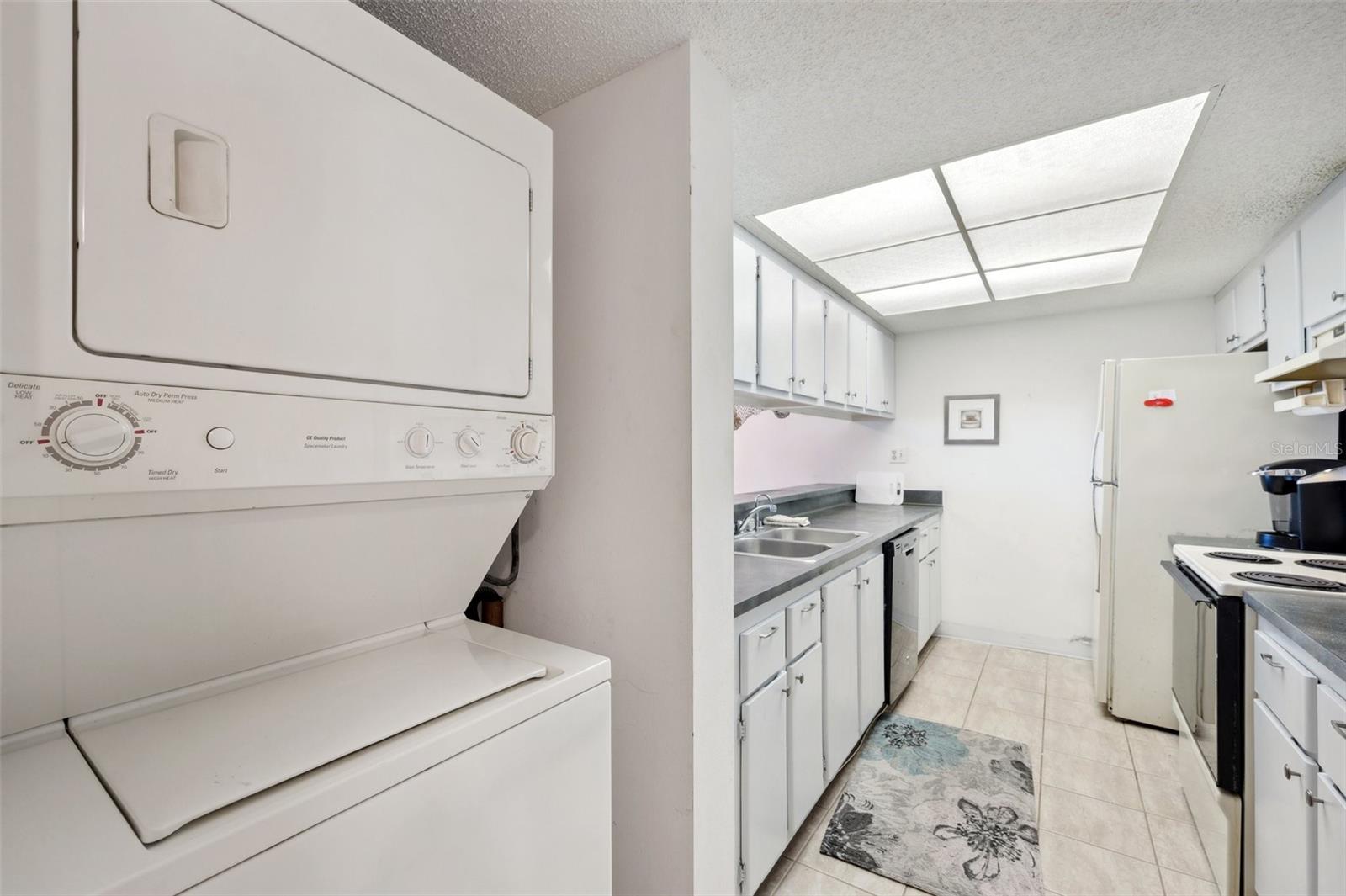 450 S Gulfview Boulevard #1105 #1105, CLEARWATER BEACH, Florida, 33767, United States, 2 Bedrooms Bedrooms, ,2 BathroomsBathrooms,Residential,For Sale,450 S Gulfview Boulevard #1105 #1105,1619451