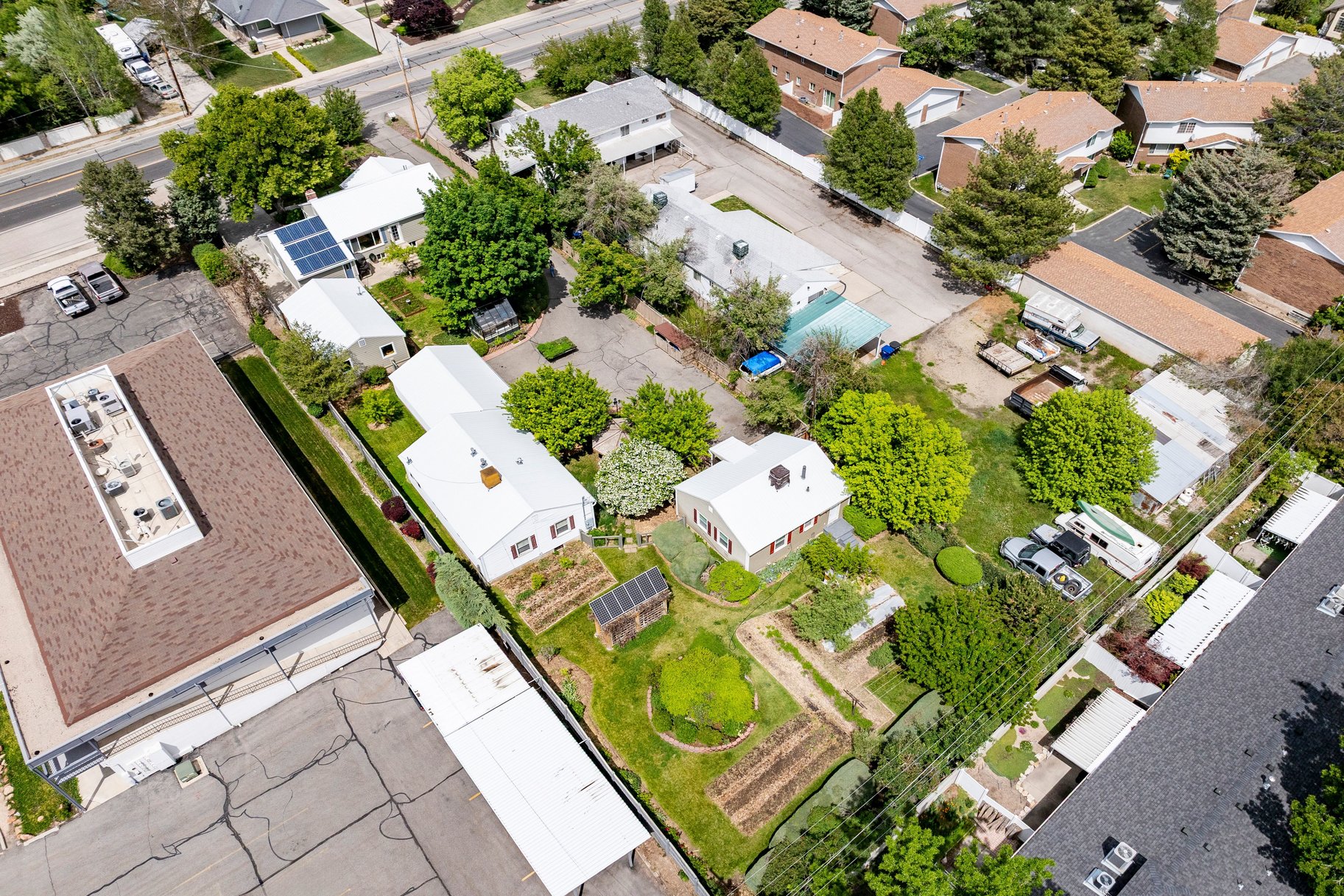  Multifamily Homestead in the Heart of Holladay - 物件實景
