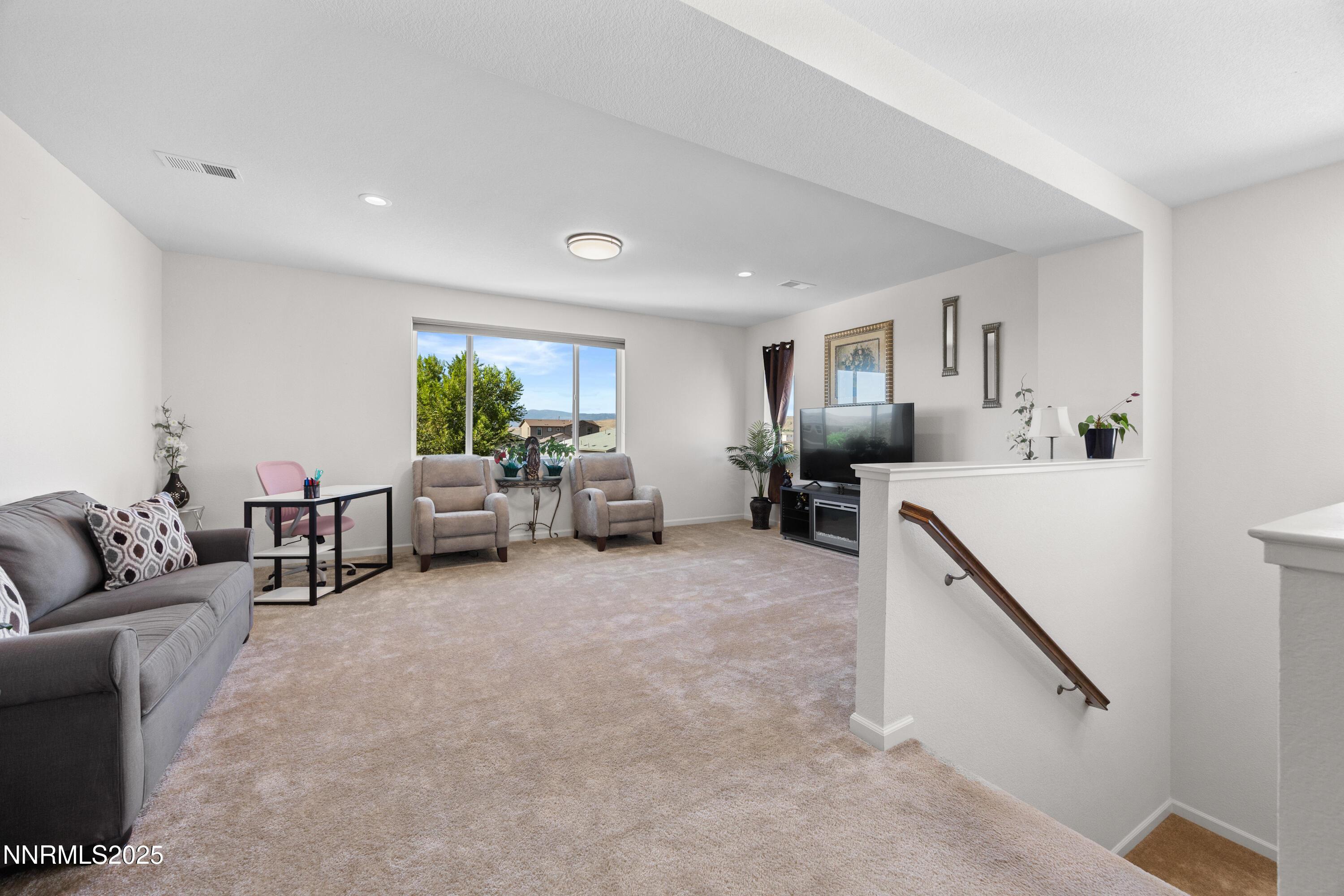 Sparks, Nevada, 89436, United States, 5 Bedrooms Bedrooms, ,4 BathroomsBathrooms,Residential,For Sale,1908549
