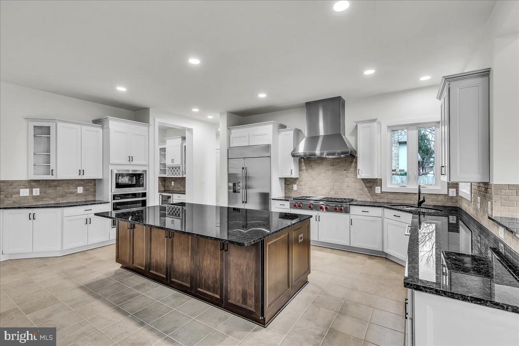 Oak Hill, Virginia, 20171, United States, 4 Bedrooms Bedrooms, ,6 BathroomsBathrooms,Residential,For Sale,2006195