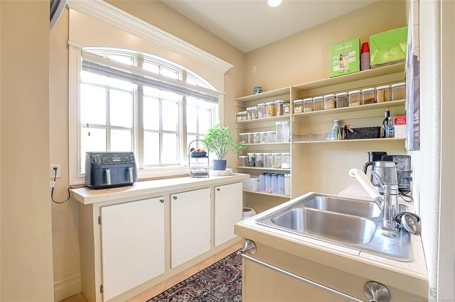 Tahlequah, Oklahoma, 74464, United States, 5 Bedrooms Bedrooms, ,5 BathroomsBathrooms,Residential,For Sale,1987377