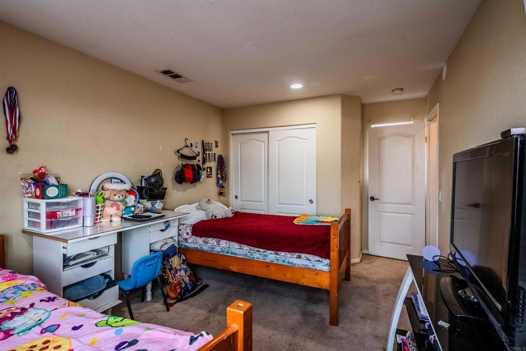 Hemet, California, 92545, United States, 5 Bedrooms Bedrooms, ,3 BathroomsBathrooms,Residential,For Sale,1877252