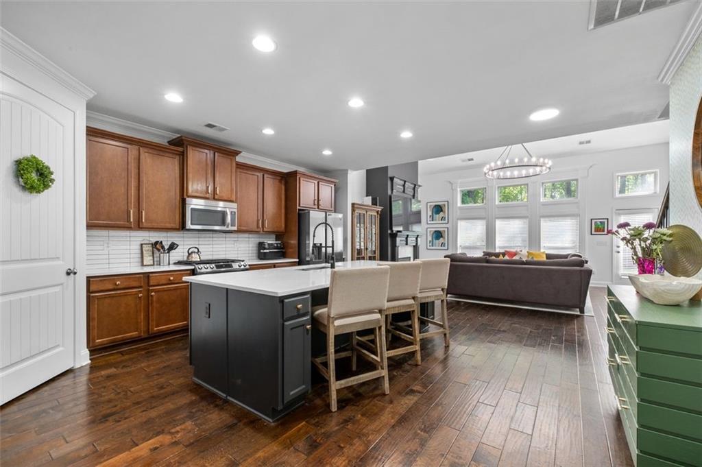 Lawrenceville, Georgia, 30043, United States, 4 Bedrooms Bedrooms, ,4 BathroomsBathrooms,Residential,For Sale,1818554